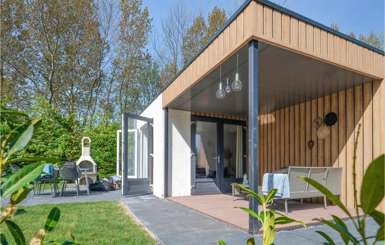 Nice Home In Heinkenszand With Sauna Екстериор снимка