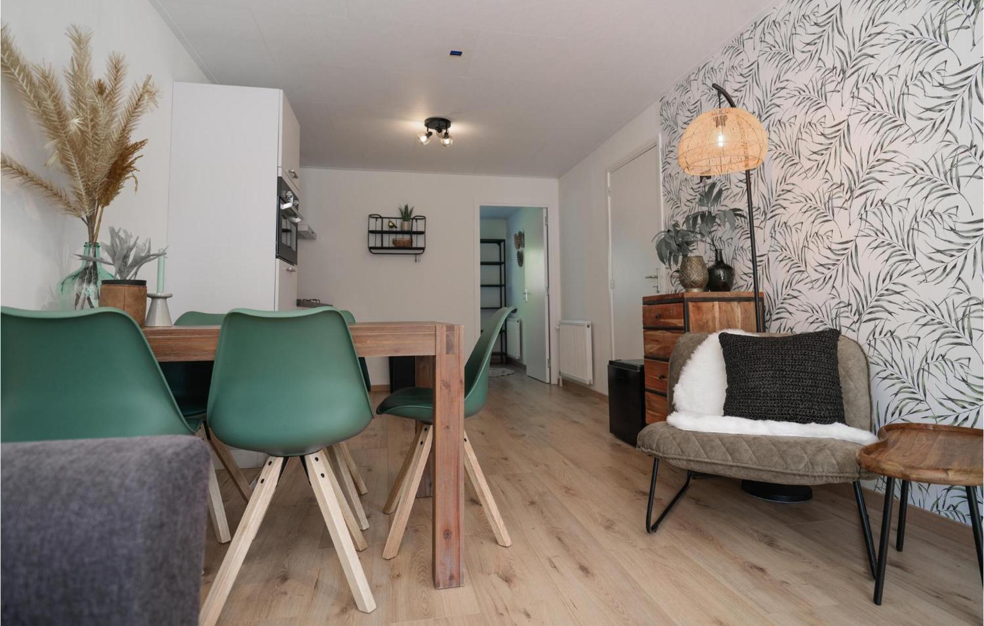 Nice Home In Heinkenszand With Sauna Екстериор снимка